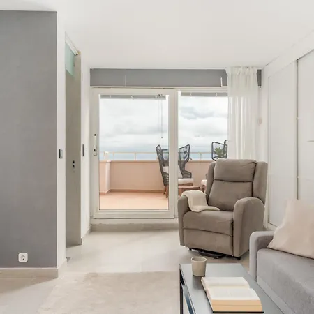 Luxury Penthouse - Torremolinos, Spain * トレモリノス